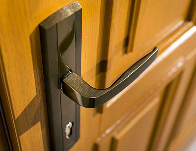 华龙24小时上门开锁公司